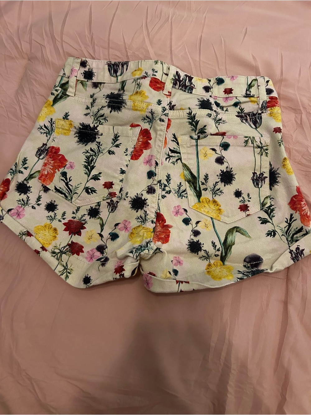 H&M White Floral Denim Shorts with Multicolor Blooms. Size 4